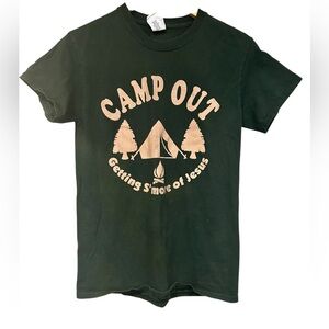 Fun Quirky Tshirt Getting S'More Jesus Green Church Tshirt Size Small Cotton